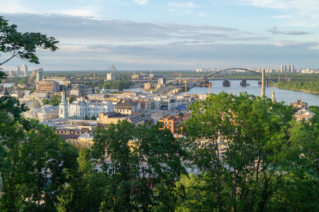 🧠 Психолог Київ: як знайти підтримку у великому місті 2 Психолог Київ доступний варіант